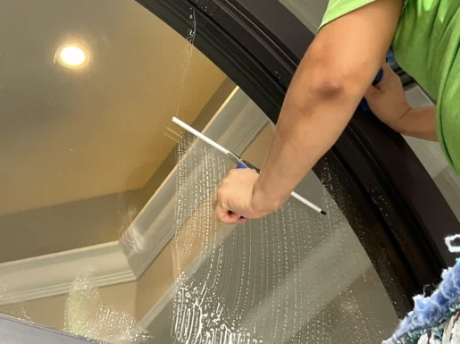 Window Cleaning Services {{brizy_dc_image_alt imageSrc=